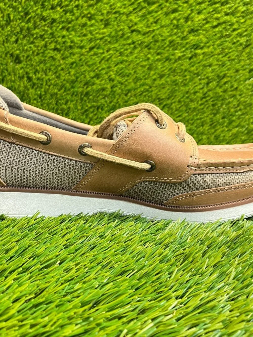 Sperry‎ Surveyo 2-Eye Mens Size 8 Brown White Casual Classic Leather Boat Shoes